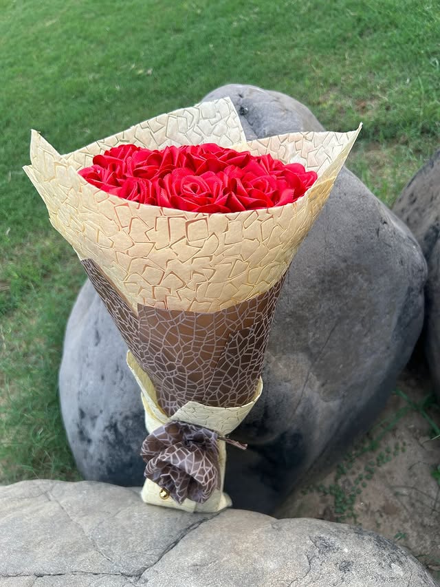 Classic Rose Bouquet