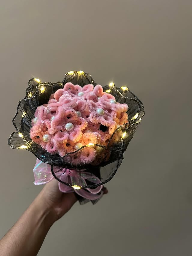 Pearl Glow Bouquet